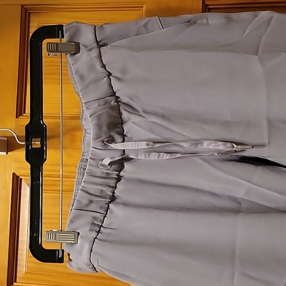 Lululemon joggers - Picture 4 of 5